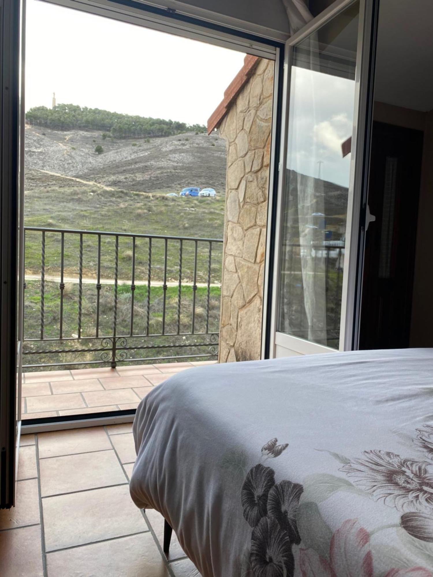 Alojamiento Cerro Socorro Cuenca  Eksteriør bilde